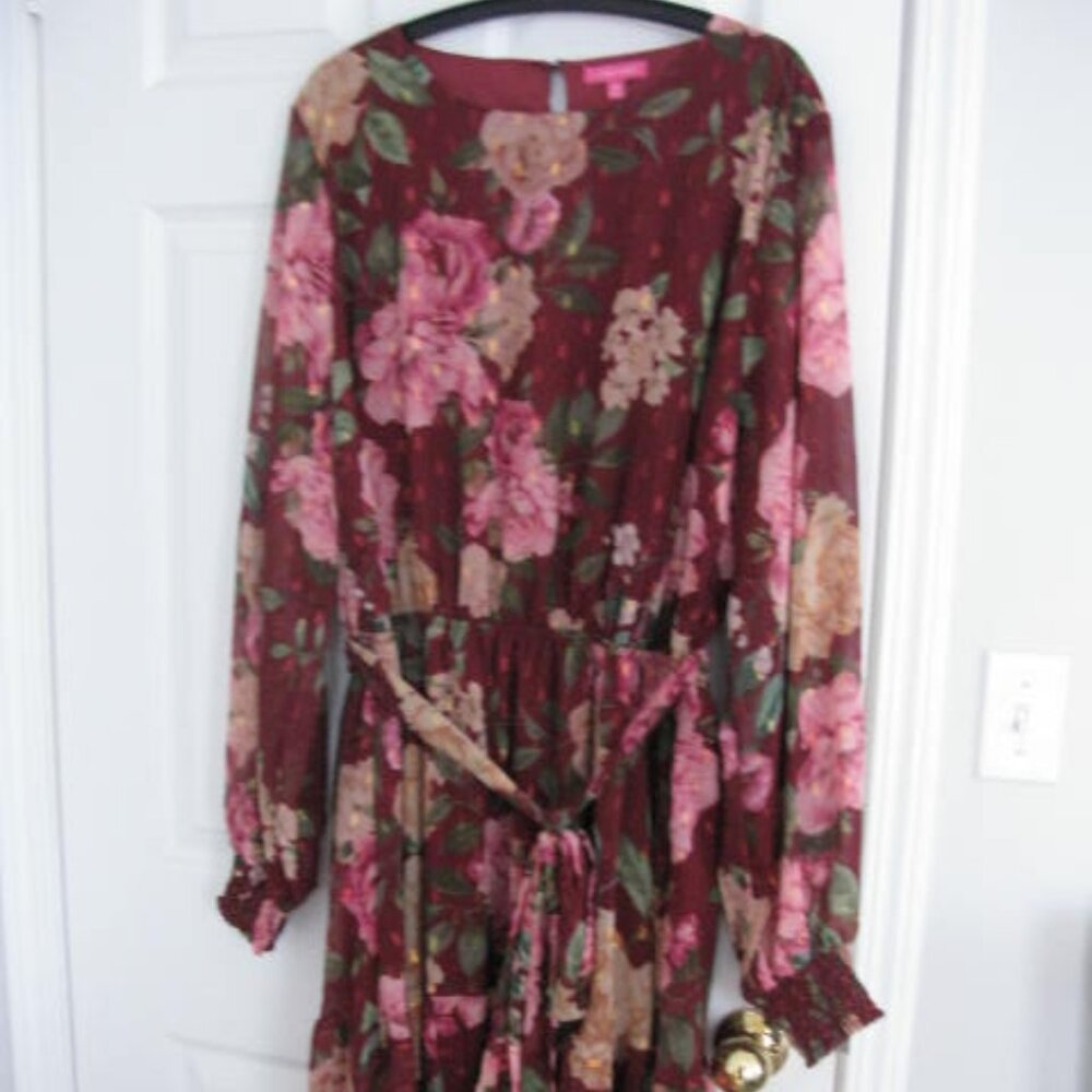 Flying Tomato floral long sleeved mini dress Size 3X (fits like 16-18)